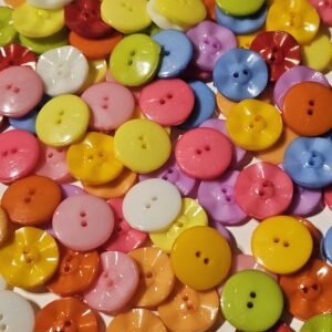 Wavy Flower Acrylic Buttons 24L (15mm)